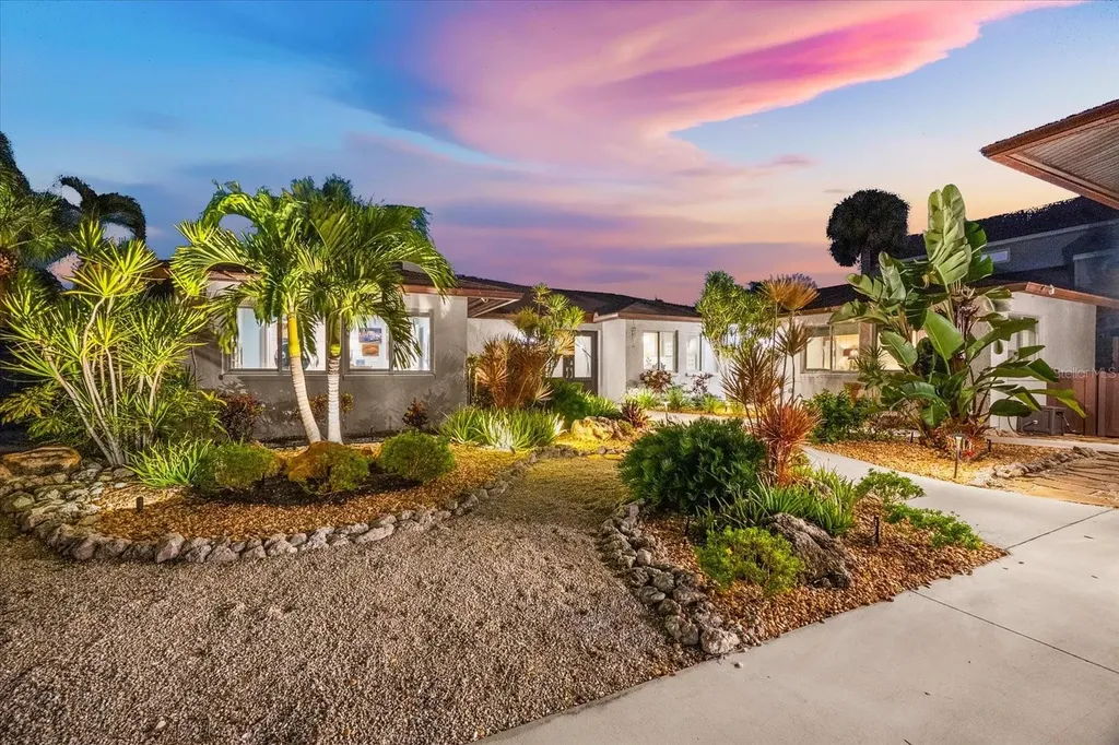 4817 Ocean Boulevard Sarasota FL 34242