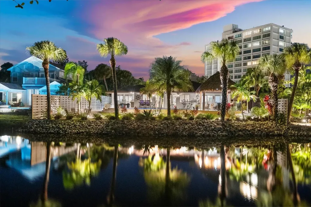 4817 Ocean Boulevard Sarasota FL 34242
