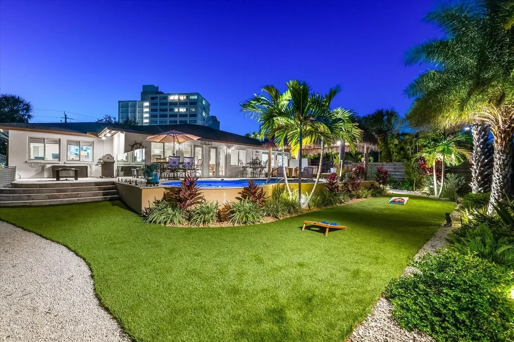 4817 Ocean Boulevard Sarasota FL 34242