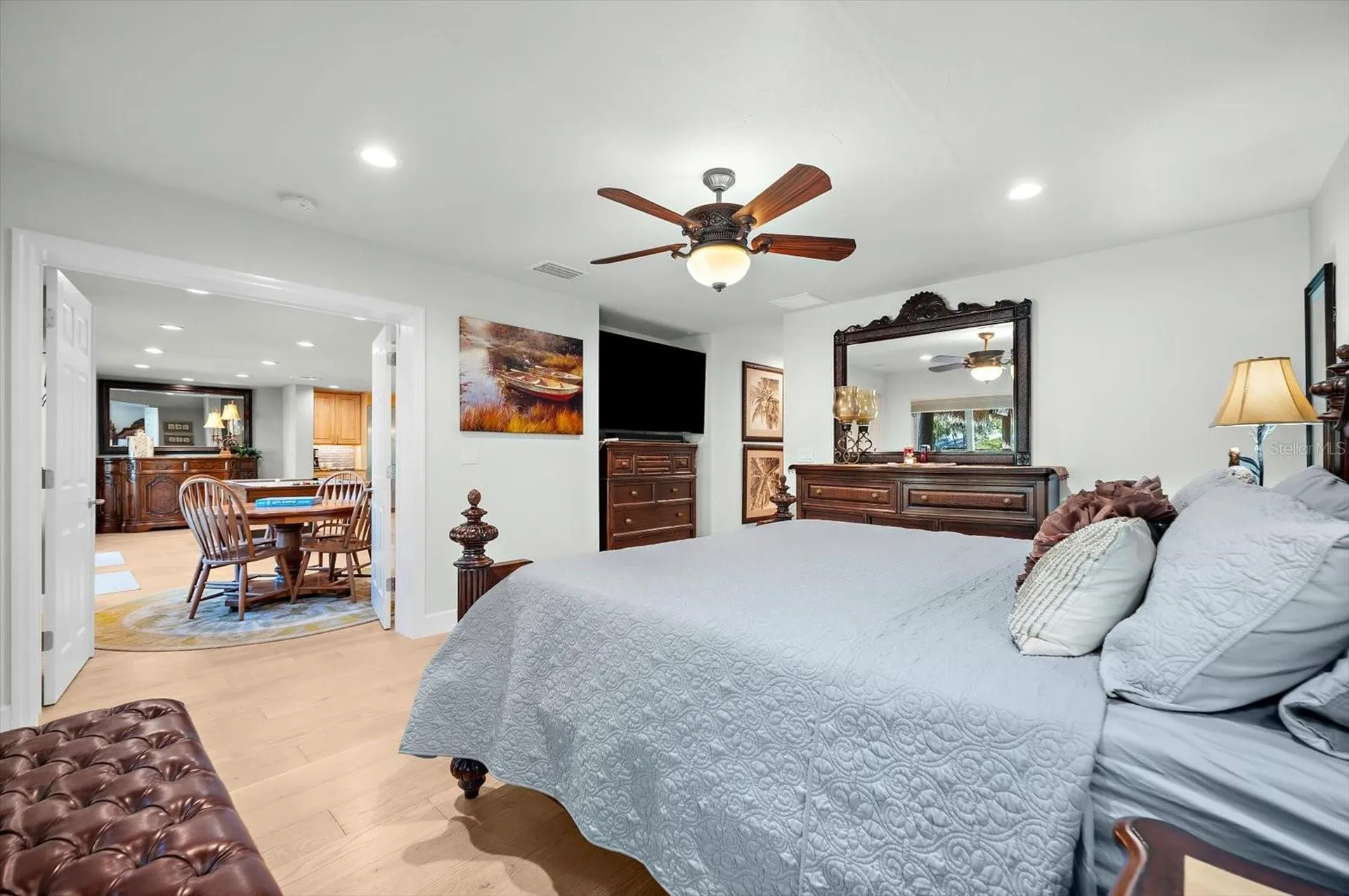 4817 Ocean Boulevard Sarasota FL 34242