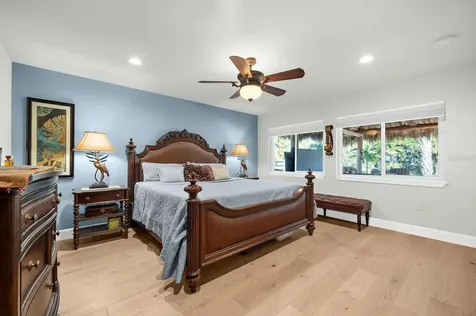 4817 Ocean Boulevard Sarasota FL 34242