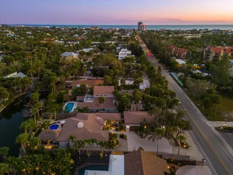 4817 Ocean Boulevard Sarasota FL 34242
