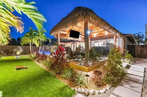 4817 Ocean Boulevard Sarasota FL 34242