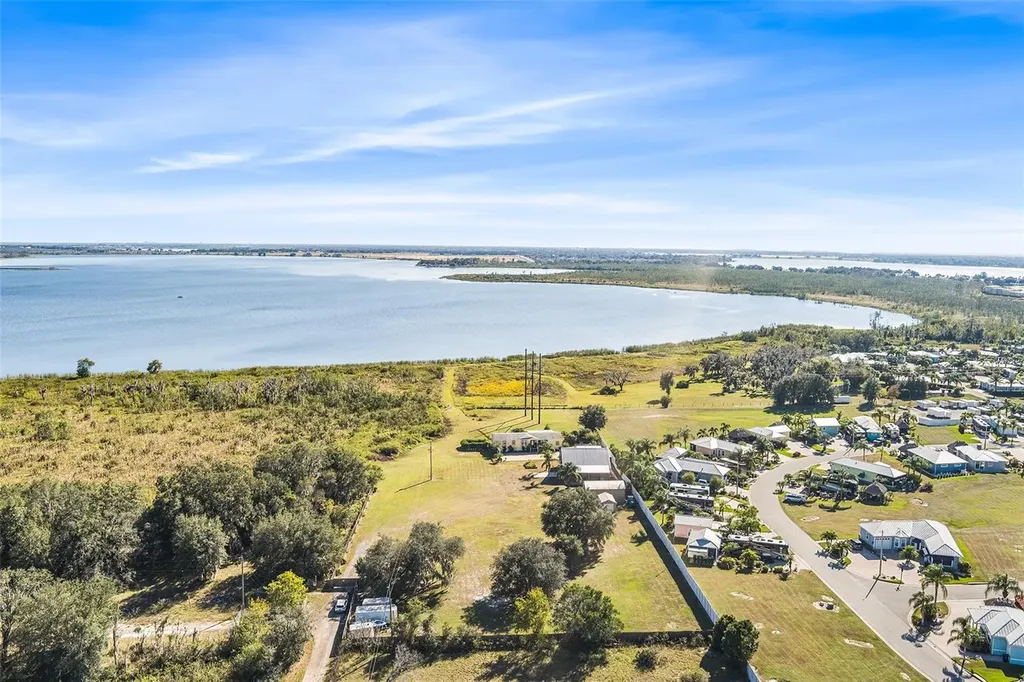 2799 Bay Lake Resort Road Polk City FL 33868