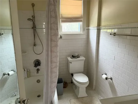 404 NE 10th Avenue Gainesville FL 32601