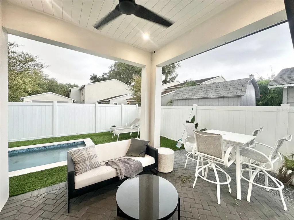 2351 W Mississippi Avenue Tampa FL 33629
