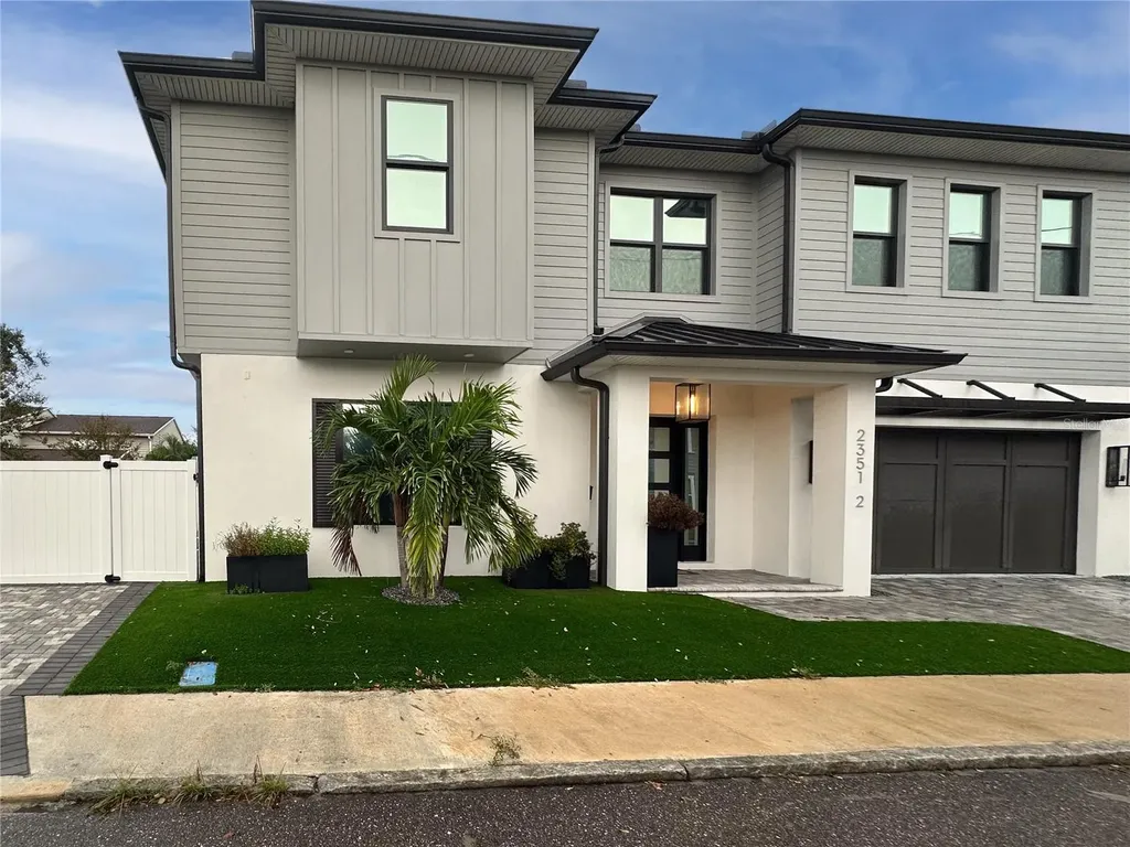 2351 W Mississippi Avenue Tampa FL 33629