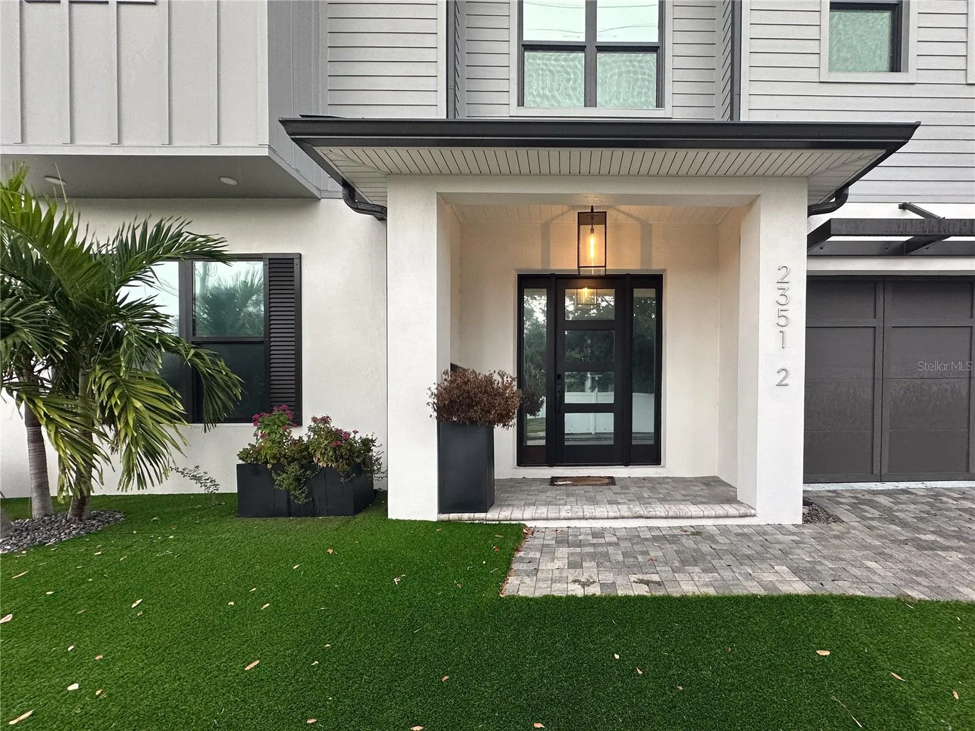 2351 W Mississippi Avenue Tampa FL 33629