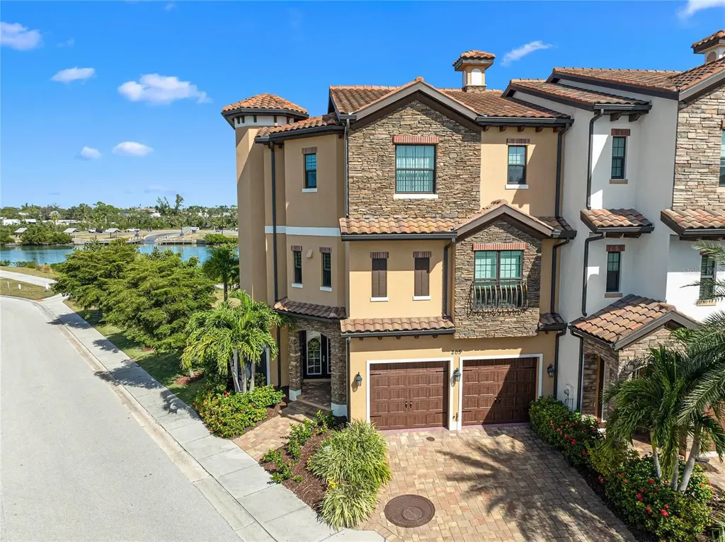 205 E Venice Avenue Venice FL 34285