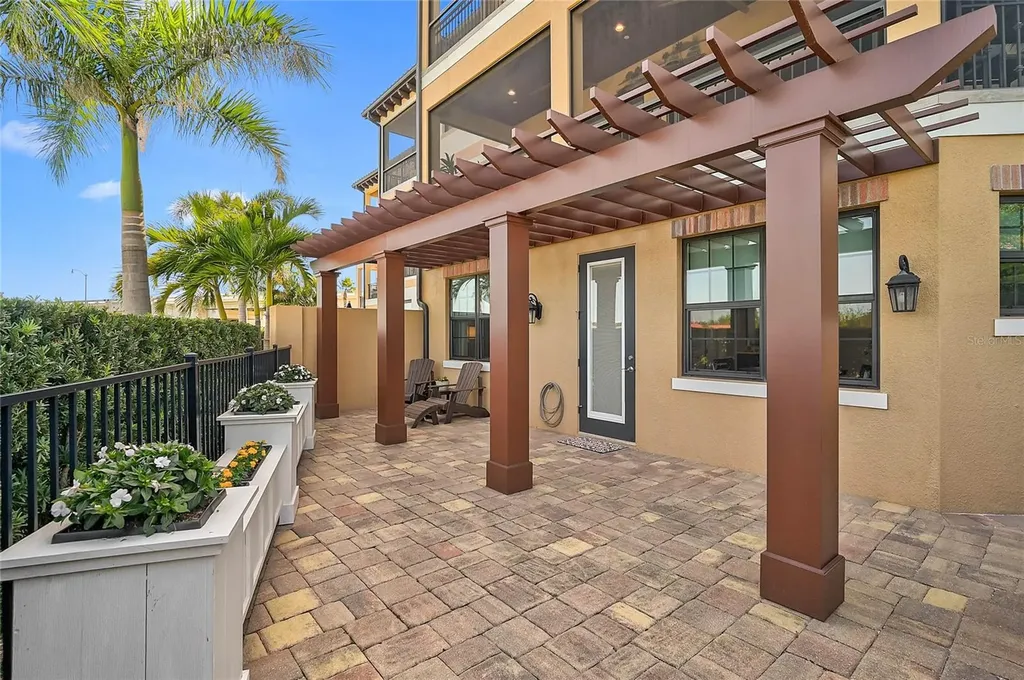 205 E Venice Avenue Venice FL 34285