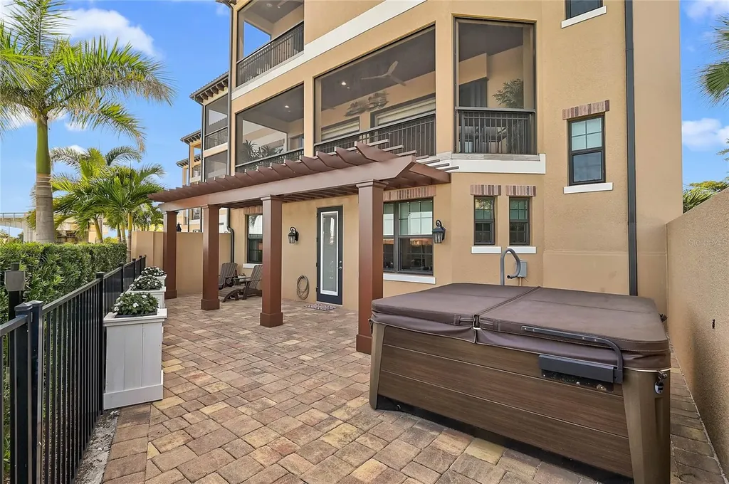 205 E Venice Avenue Venice FL 34285