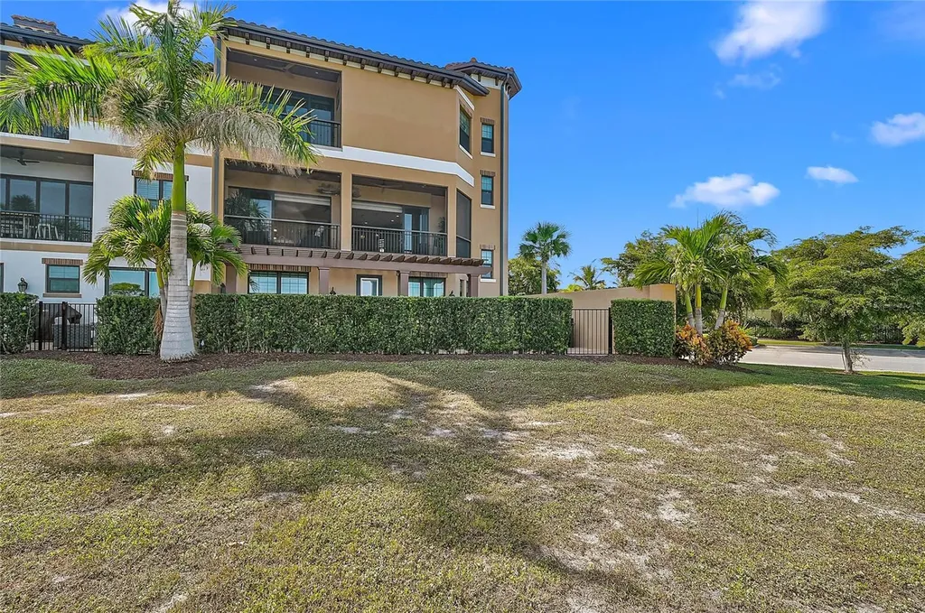205 E Venice Avenue Venice FL 34285