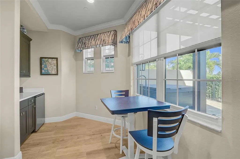 205 E Venice Avenue Venice FL 34285