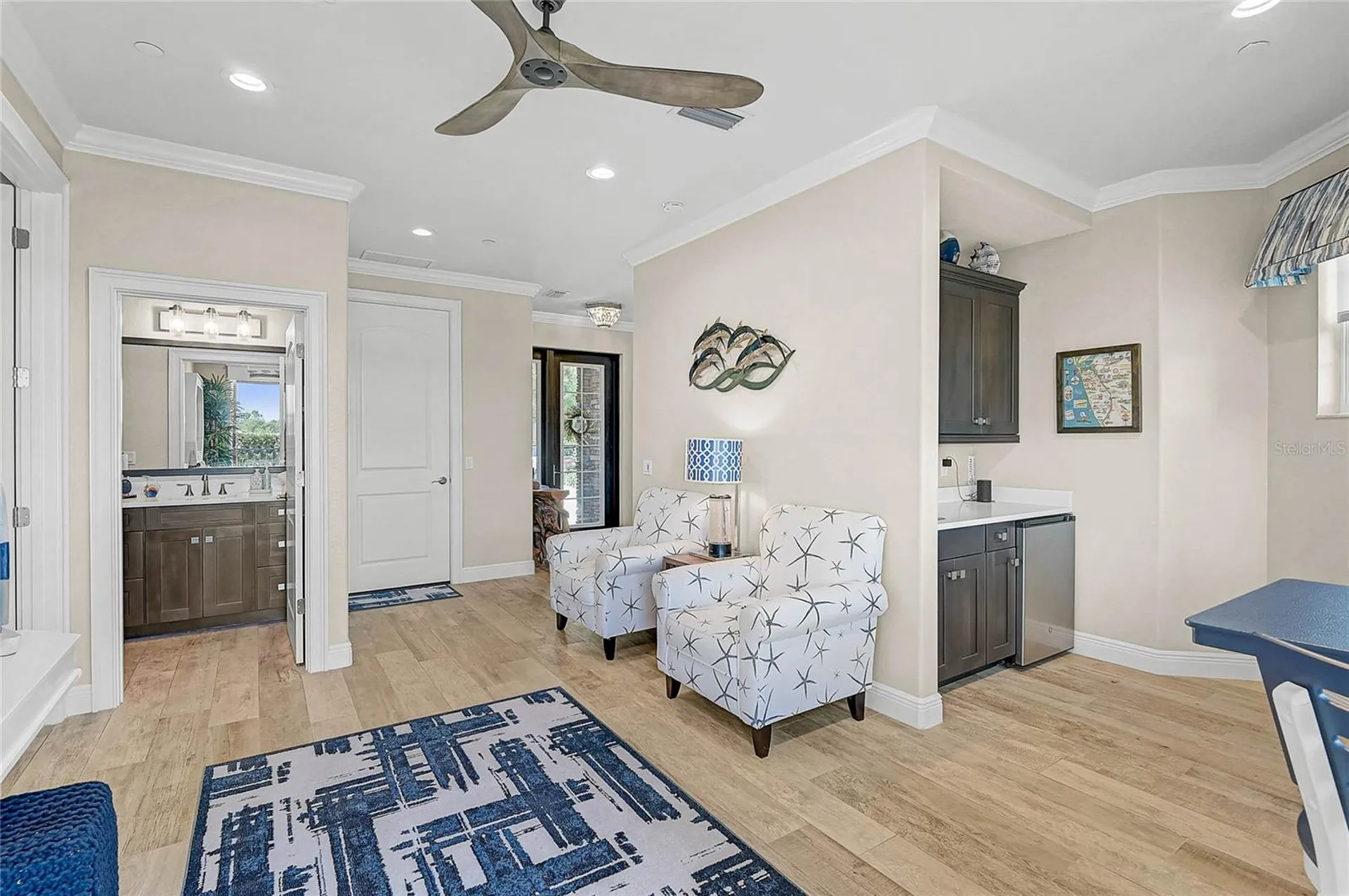 205 E Venice Avenue Venice FL 34285