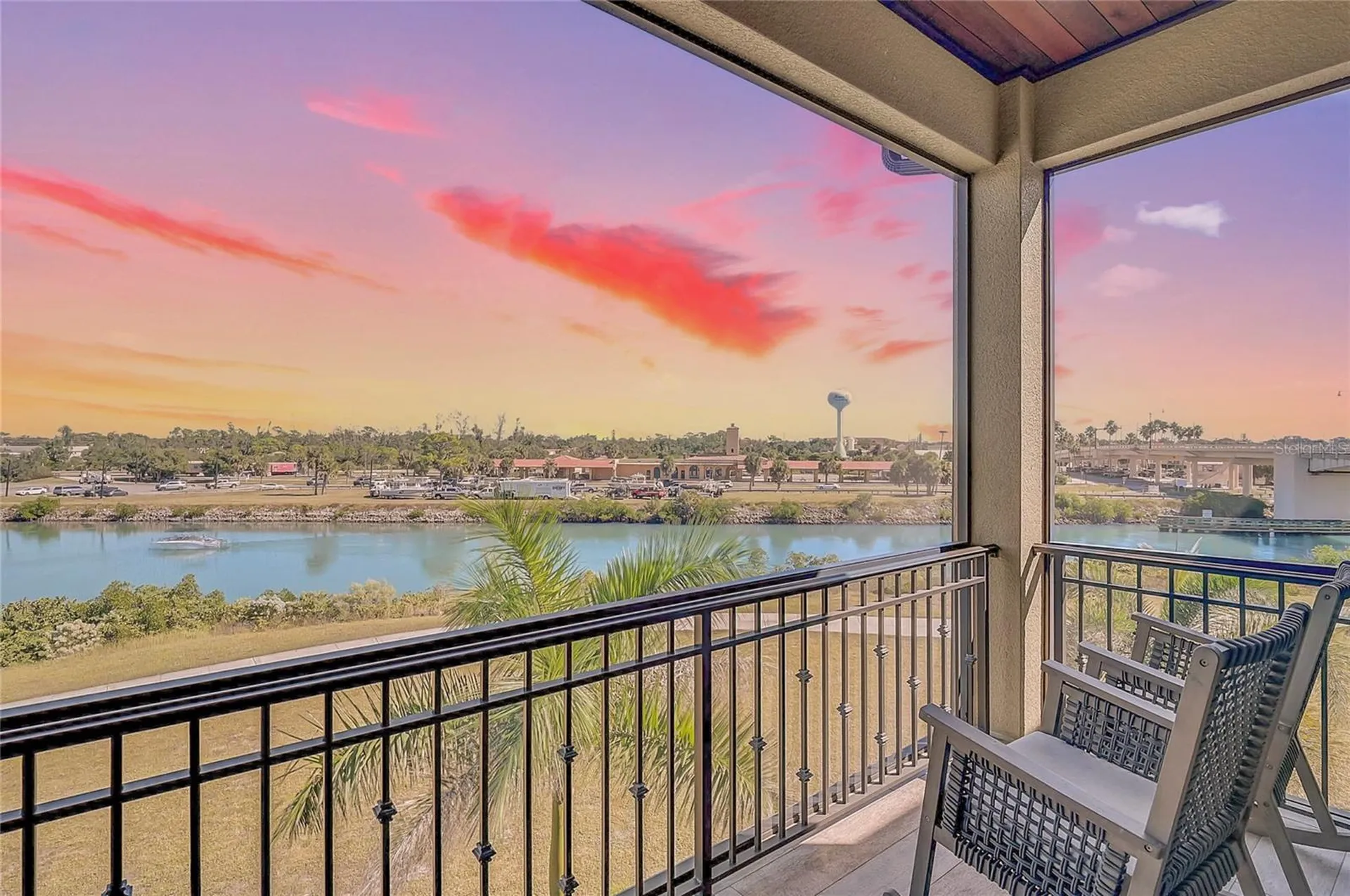 205 E Venice Avenue Venice FL 34285