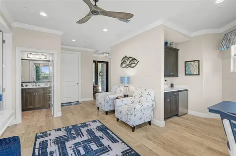 205 E Venice Avenue Venice FL 34285
