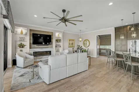205 E Venice Avenue Venice FL 34285