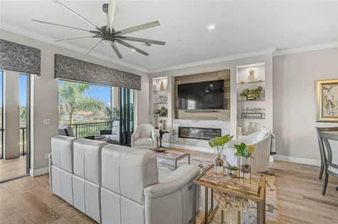 205 E Venice Avenue Venice FL 34285