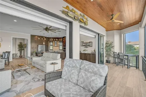 205 E Venice Avenue Venice FL 34285