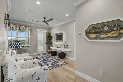205 E Venice Avenue Venice FL 34285