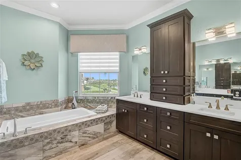 205 E Venice Avenue Venice FL 34285