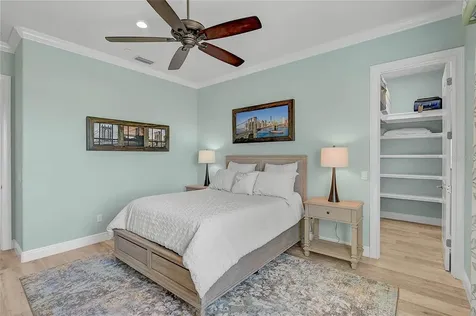 205 E Venice Avenue Venice FL 34285