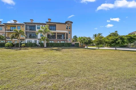 205 E Venice Avenue Venice FL 34285