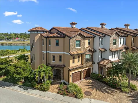205 E Venice Avenue Venice FL 34285