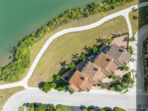205 E Venice Avenue Venice FL 34285