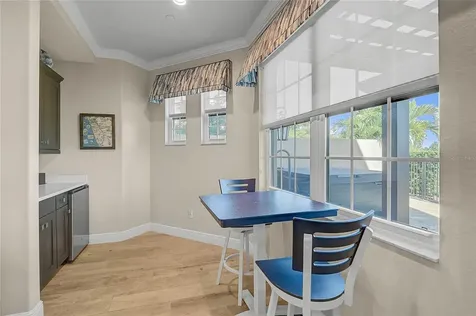 205 E Venice Avenue Venice FL 34285
