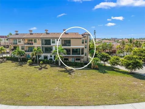 205 E Venice Avenue Venice FL 34285