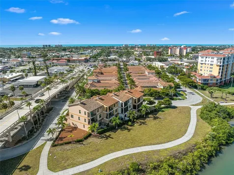 205 E Venice Avenue Venice FL 34285