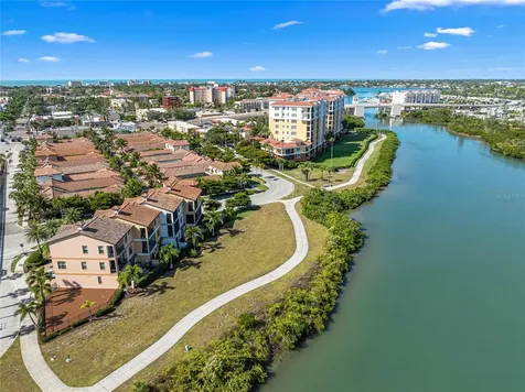 205 E Venice Avenue Venice FL 34285