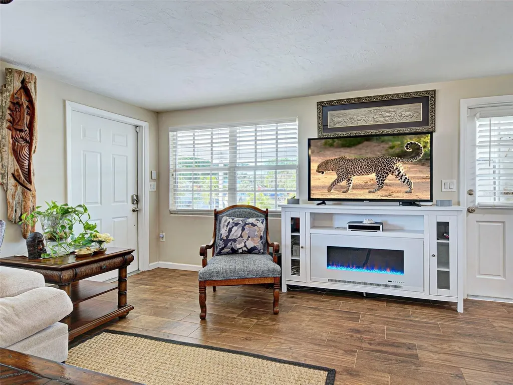 42 E Wentworth Street Englewood FL 34223