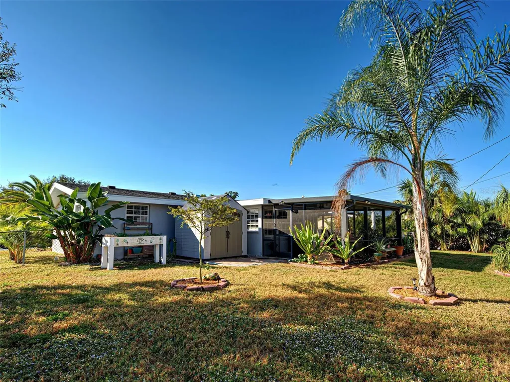 42 E Wentworth Street Englewood FL 34223