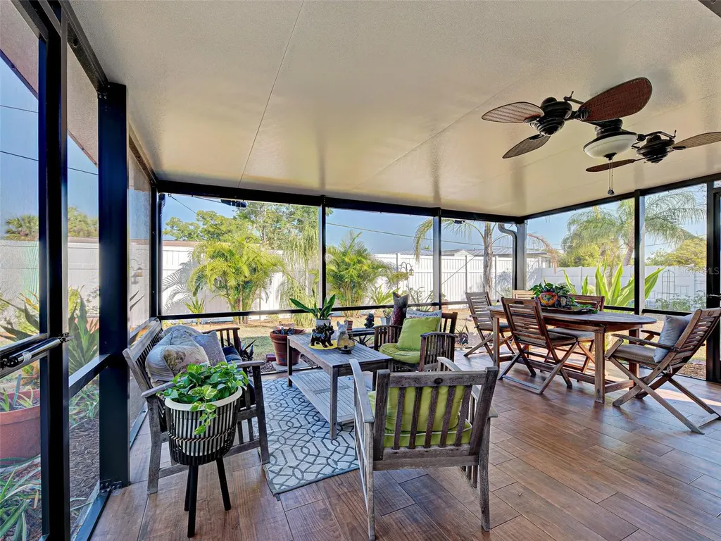 42 E Wentworth Street Englewood FL 34223
