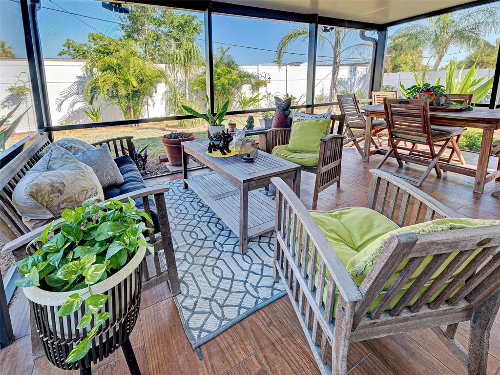 42 E Wentworth Street Englewood FL 34223