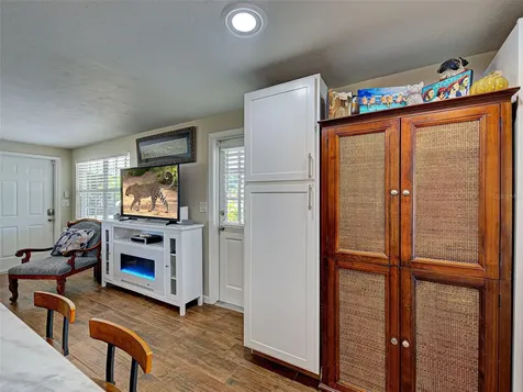 42 E Wentworth Street Englewood FL 34223