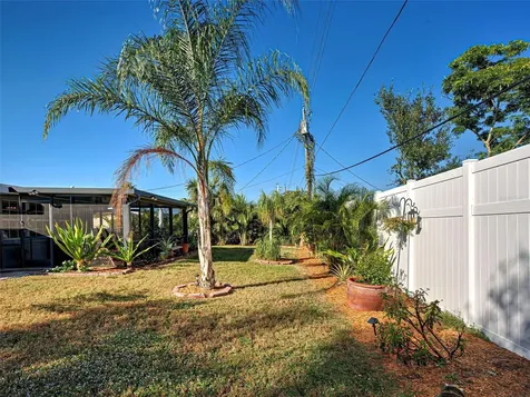 42 E Wentworth Street Englewood FL 34223