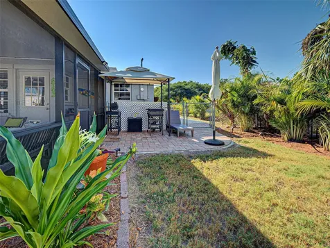 42 E Wentworth Street Englewood FL 34223