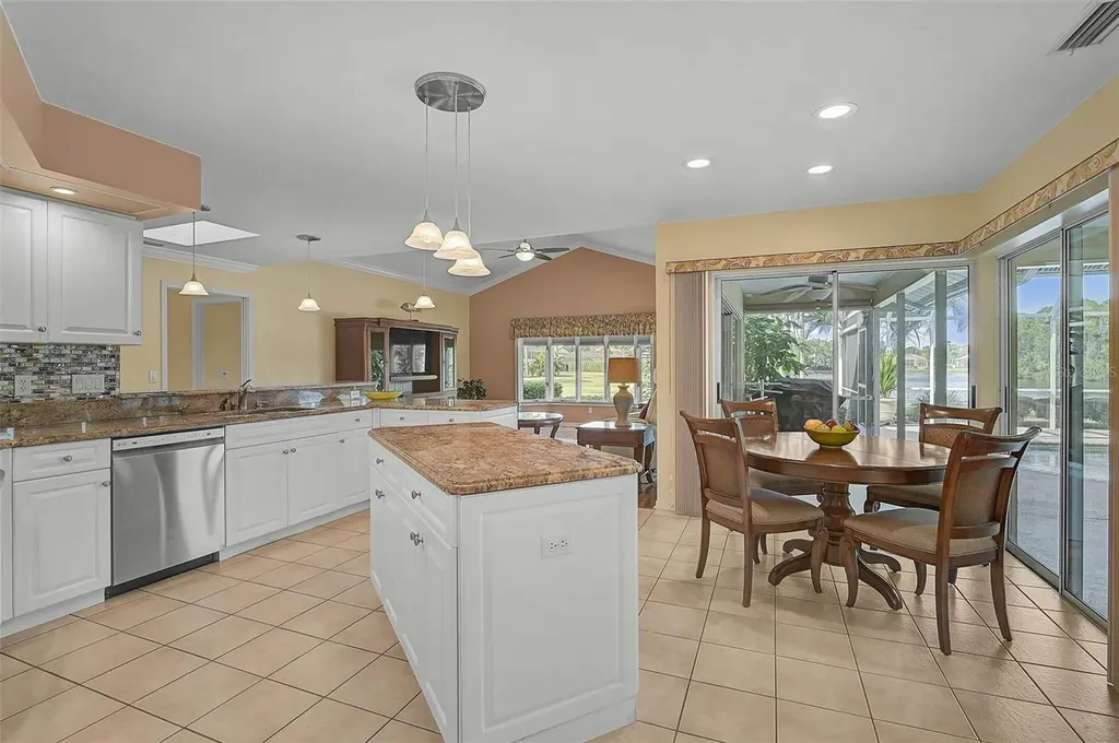 7570 Links Court Sarasota FL 34243
