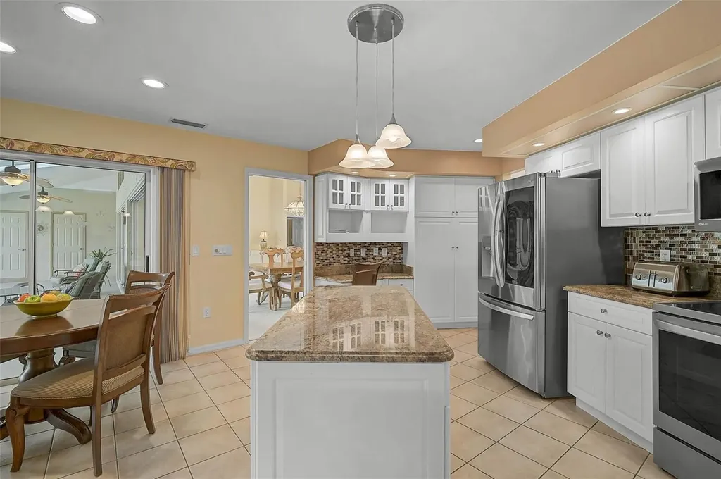 7570 Links Court Sarasota FL 34243
