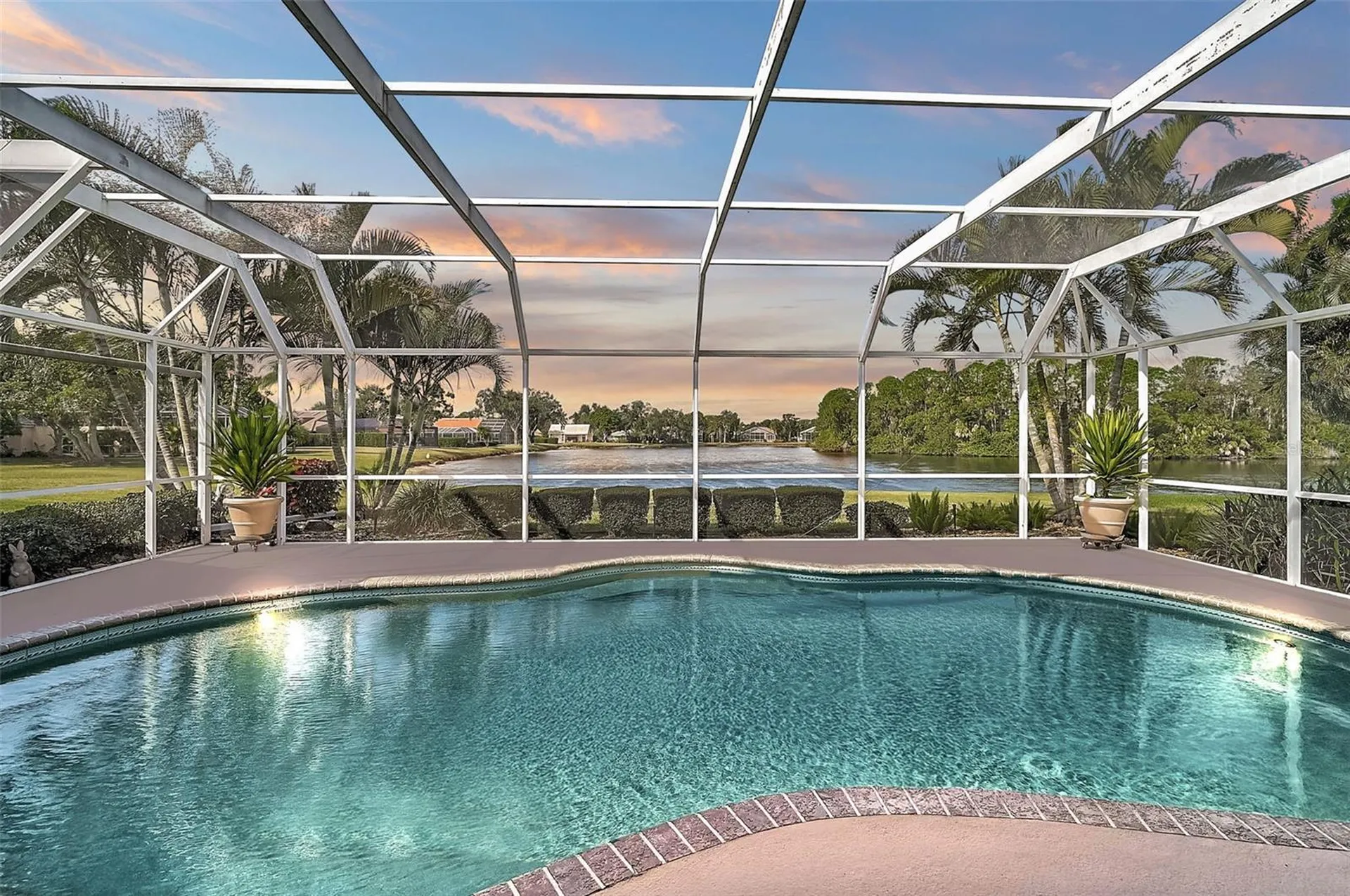 7570 Links Court Sarasota FL 34243