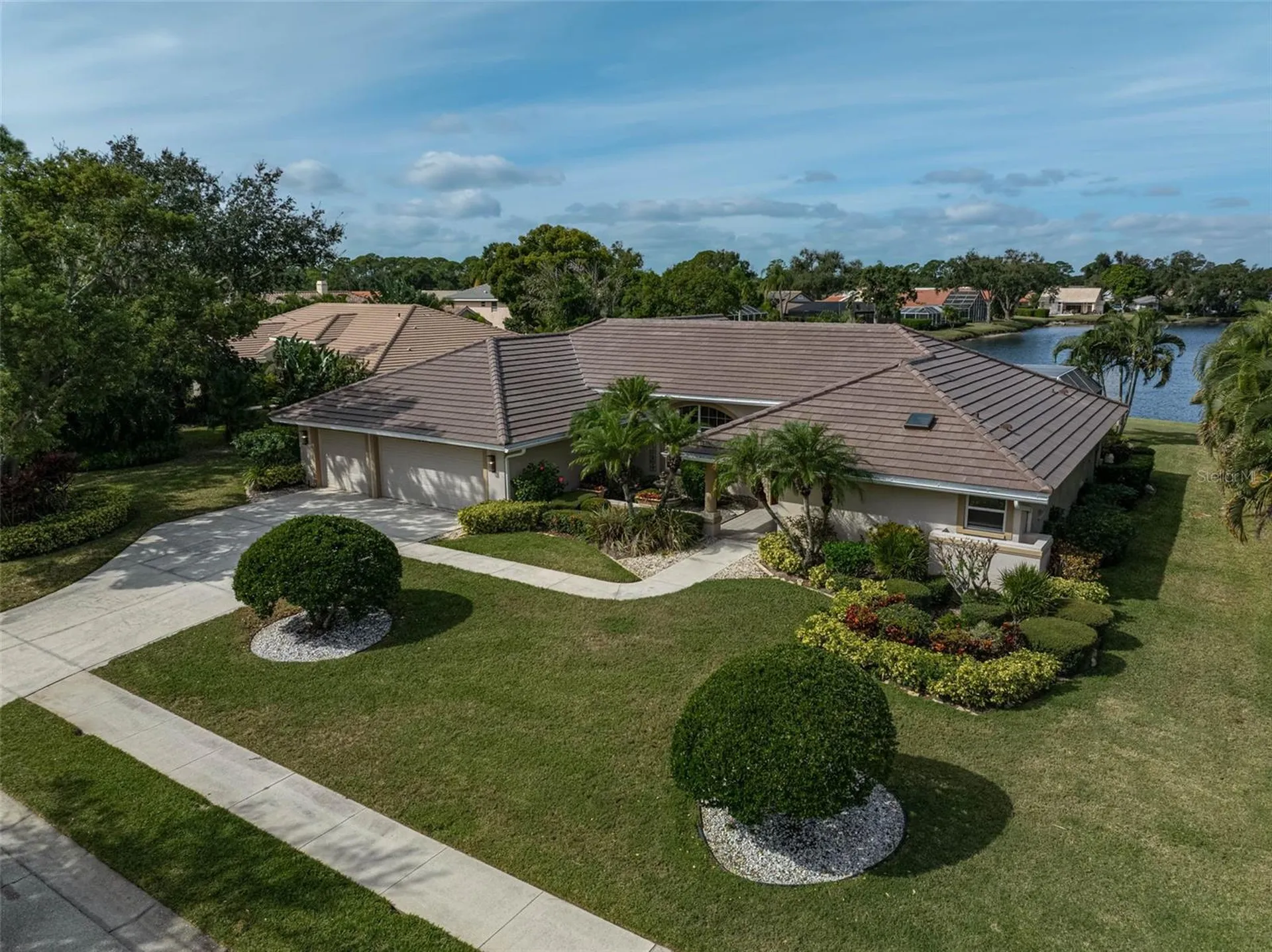 7570 Links Court Sarasota FL 34243