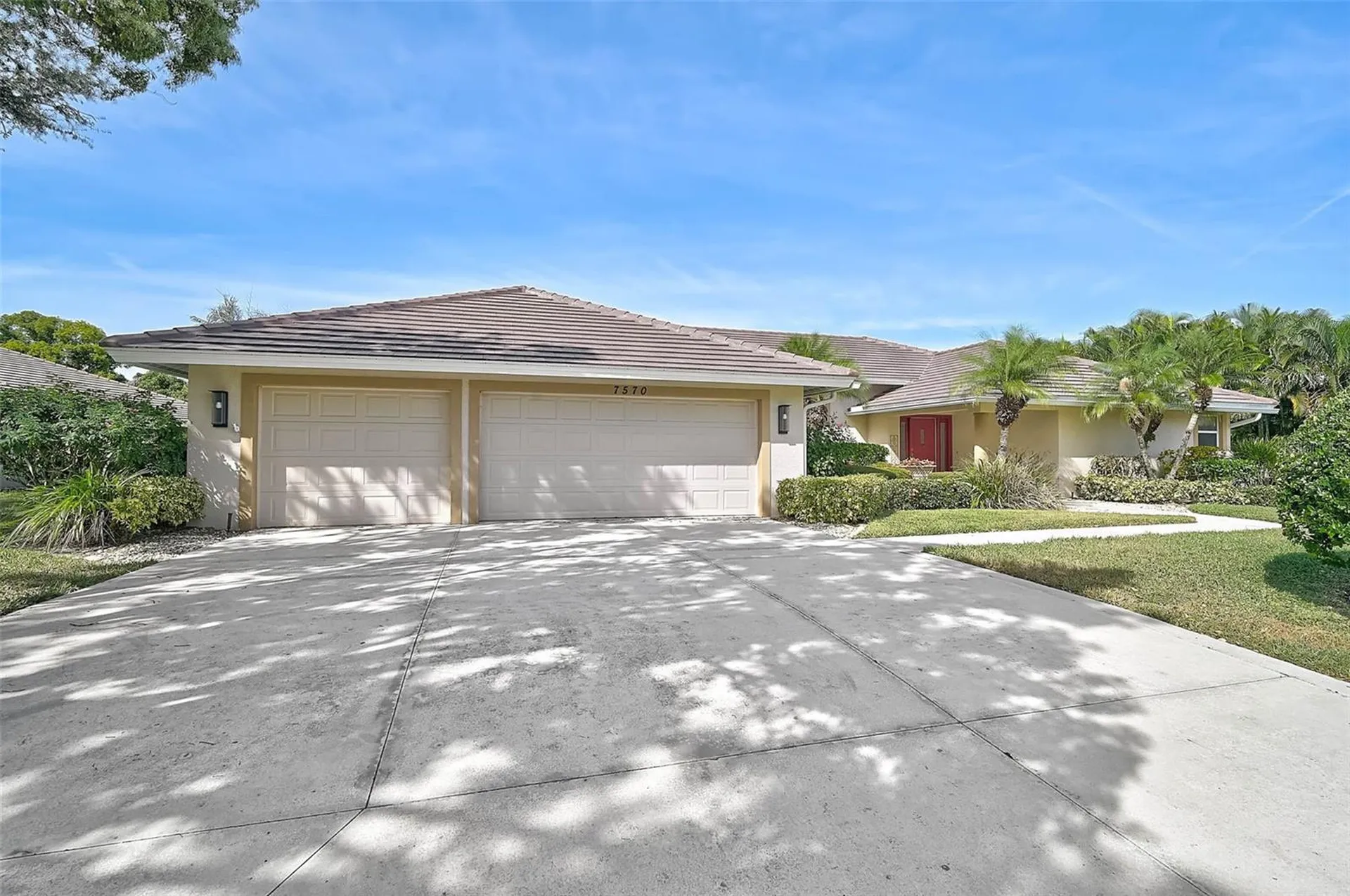 7570 Links Court Sarasota FL 34243