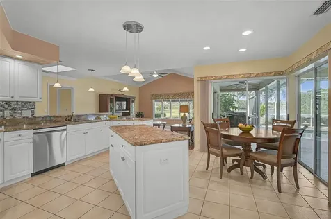 7570 Links Court Sarasota FL 34243