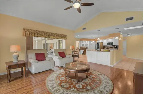 7570 Links Court Sarasota FL 34243