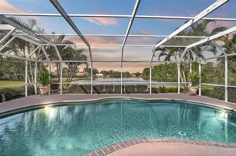 7570 Links Court Sarasota FL 34243