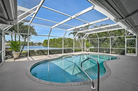 7570 Links Court Sarasota FL 34243