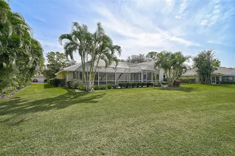 7570 Links Court Sarasota FL 34243